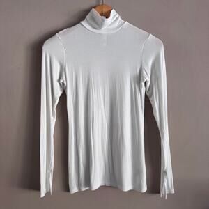 Spanx Better Base Long Sleeve Turtleneck White Size Medium